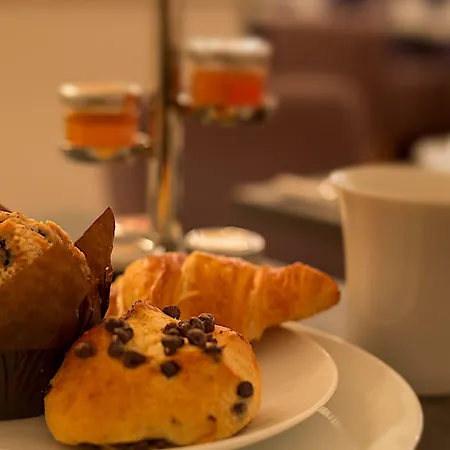 Hotel La Parizienne 3*