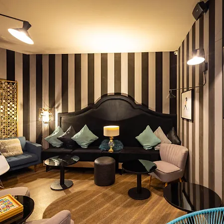 Hotel La Parizienne Parigi
