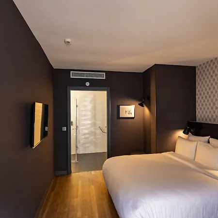 La Parizienne Hotel 3*