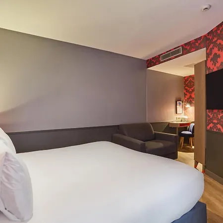 Hotel La Parizienne Parigi