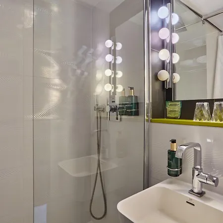 Hotel La Parizienne 3*