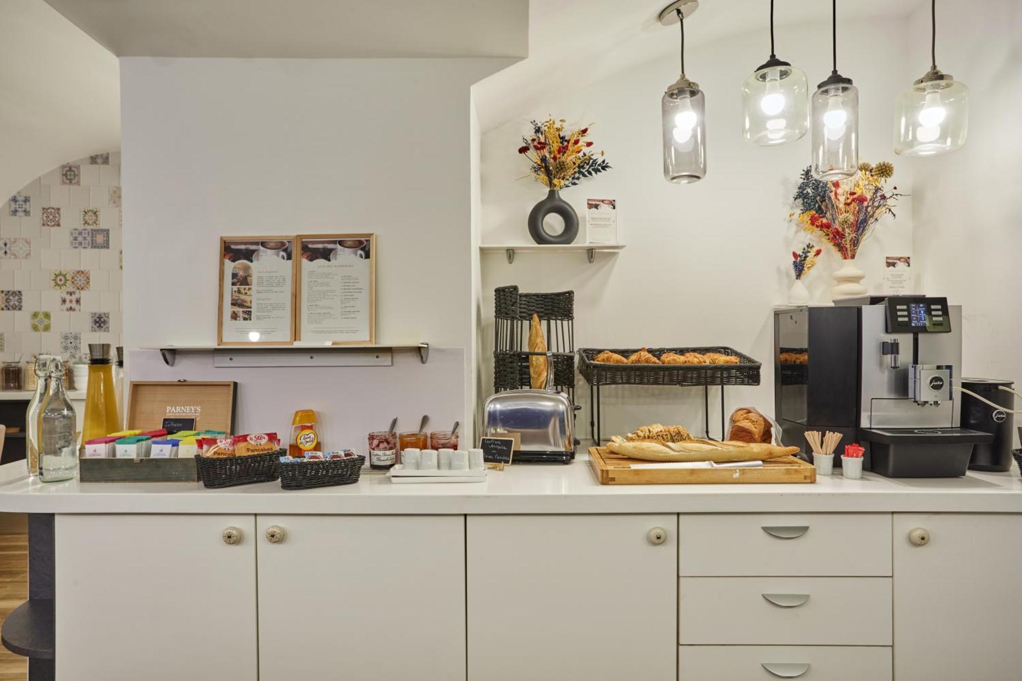 Hotel La Parizienne - Proche Montparnasse 3*
