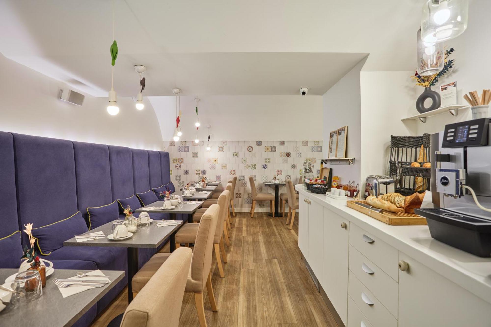 Hotel La Parizienne - Proche Montparnasse Paris